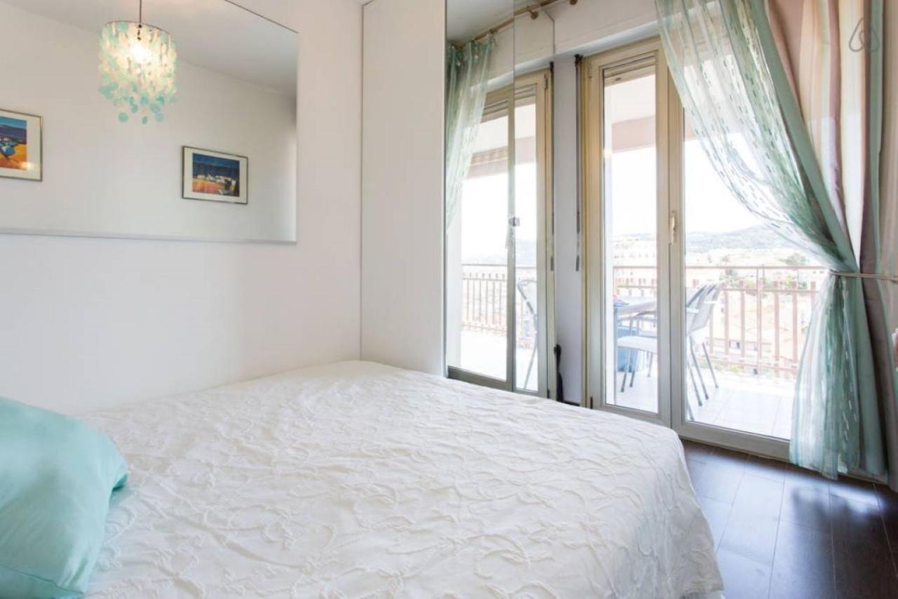 Appartement F3 Vue Mer Et Croisette Cannes Esterno foto