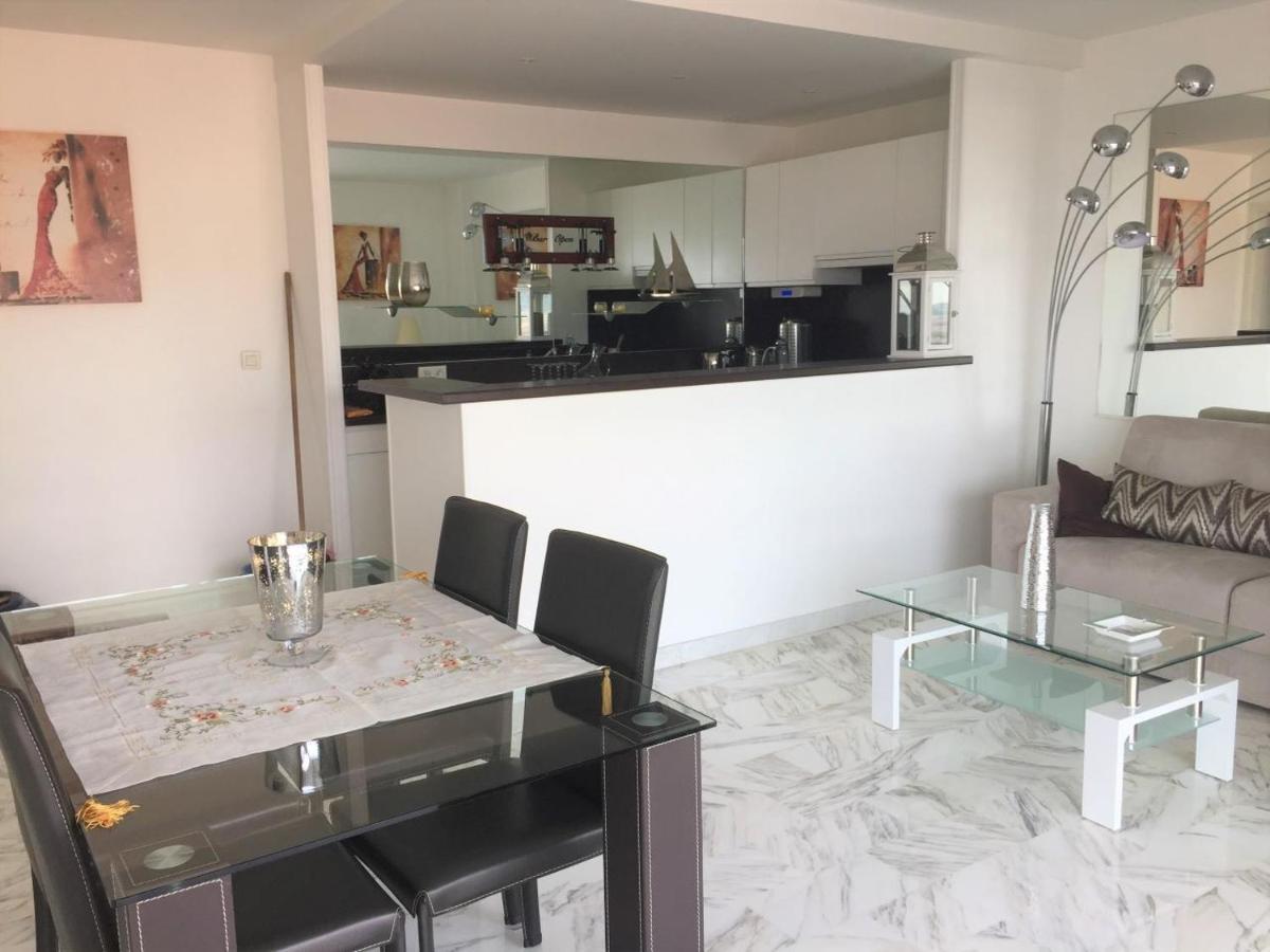 Appartement F3 Vue Mer Et Croisette Cannes Esterno foto