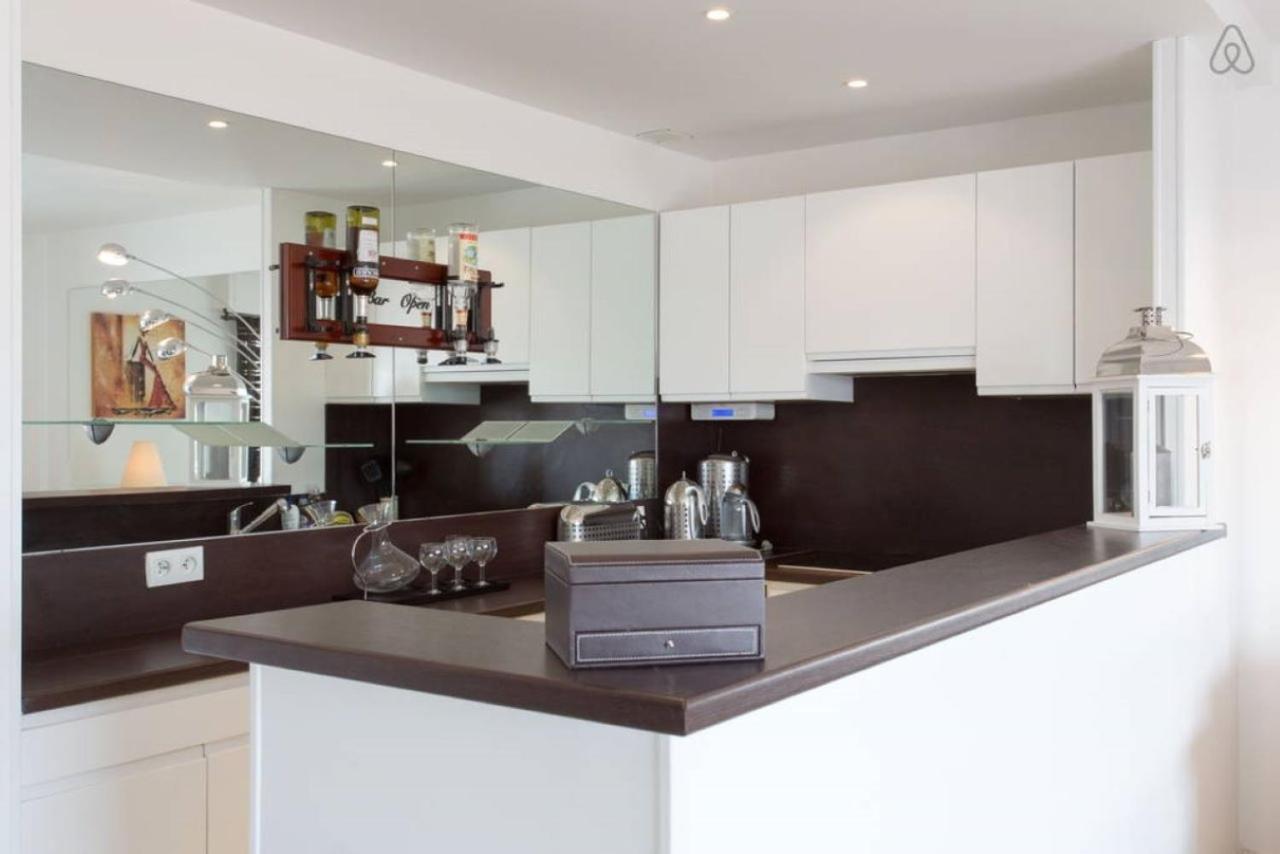 Appartement F3 Vue Mer Et Croisette Cannes Esterno foto